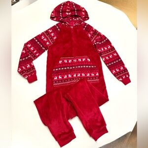 Cat & Jack Cozy Red Reindeer Kids One-Piece Pajamas, size L (10-12) Christmas